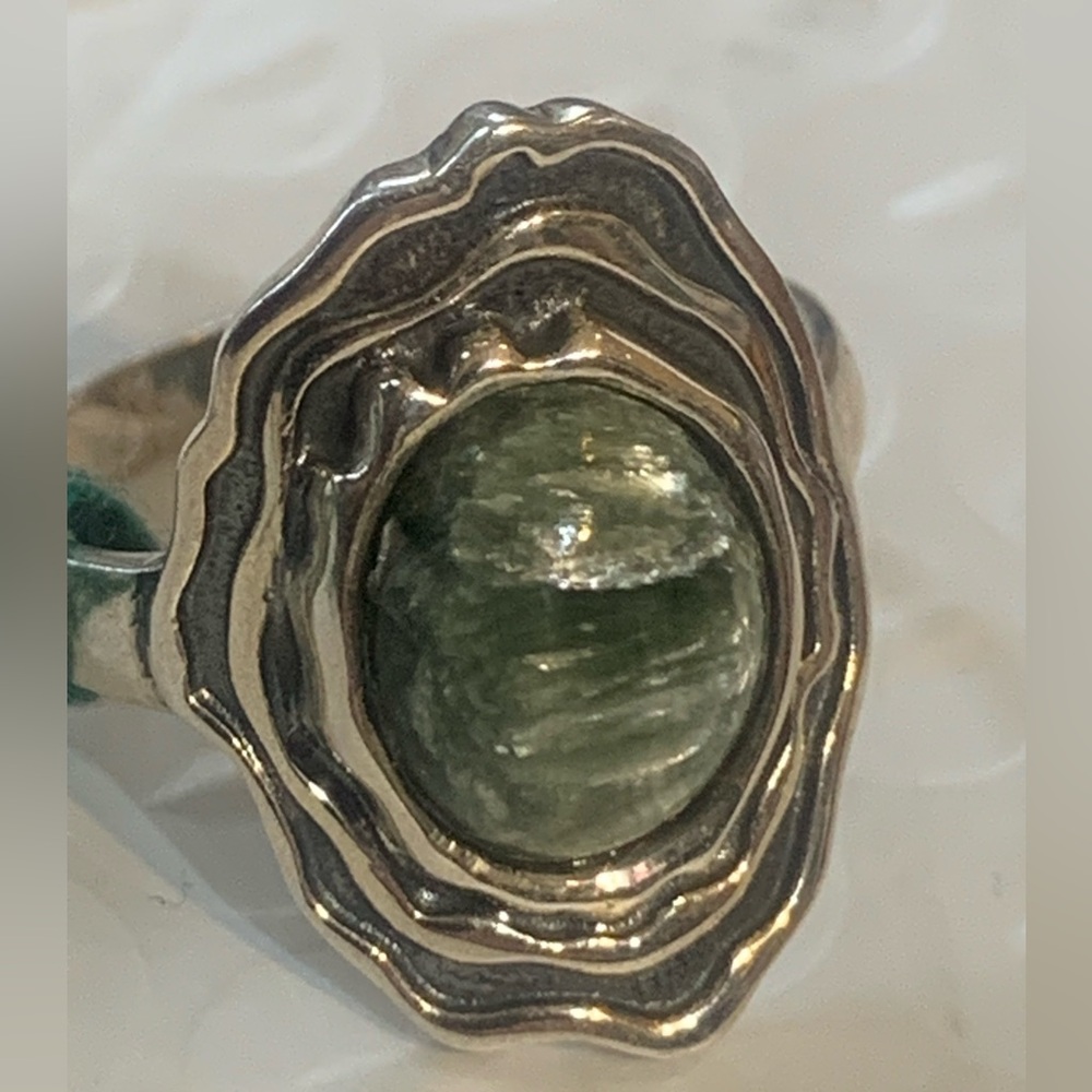 Brand new high quality seraphinite sterling ring sz8